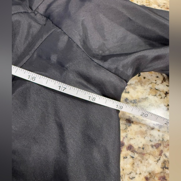 Cachet chic black formal shawl size small - Picture 5 of 9